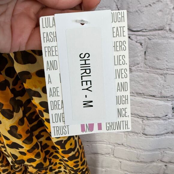 LuLaRoe Shirley Cover Up Leopard Print NWT Size Medium - Picture 4 of 7